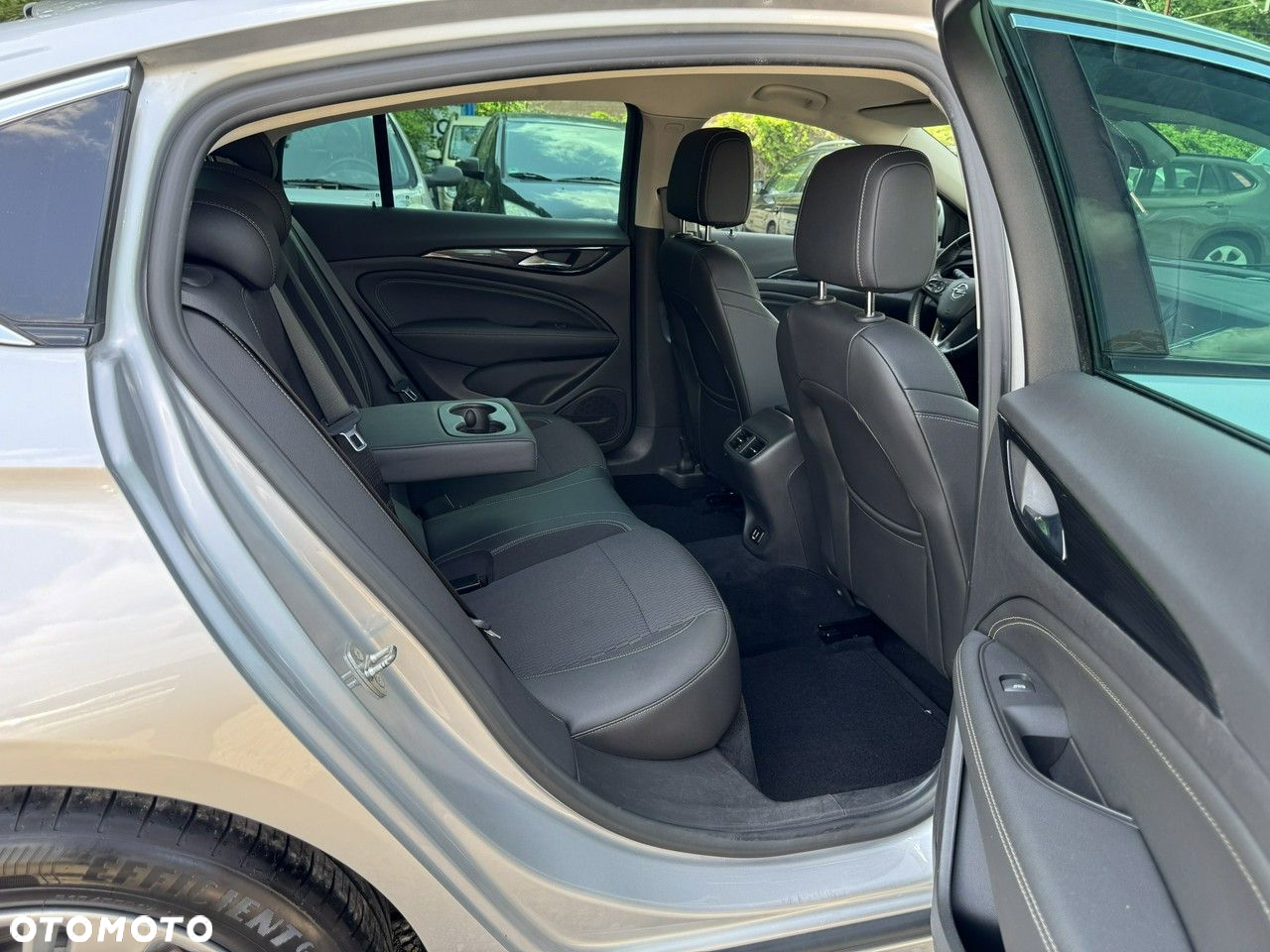 Opel Insignia - 17