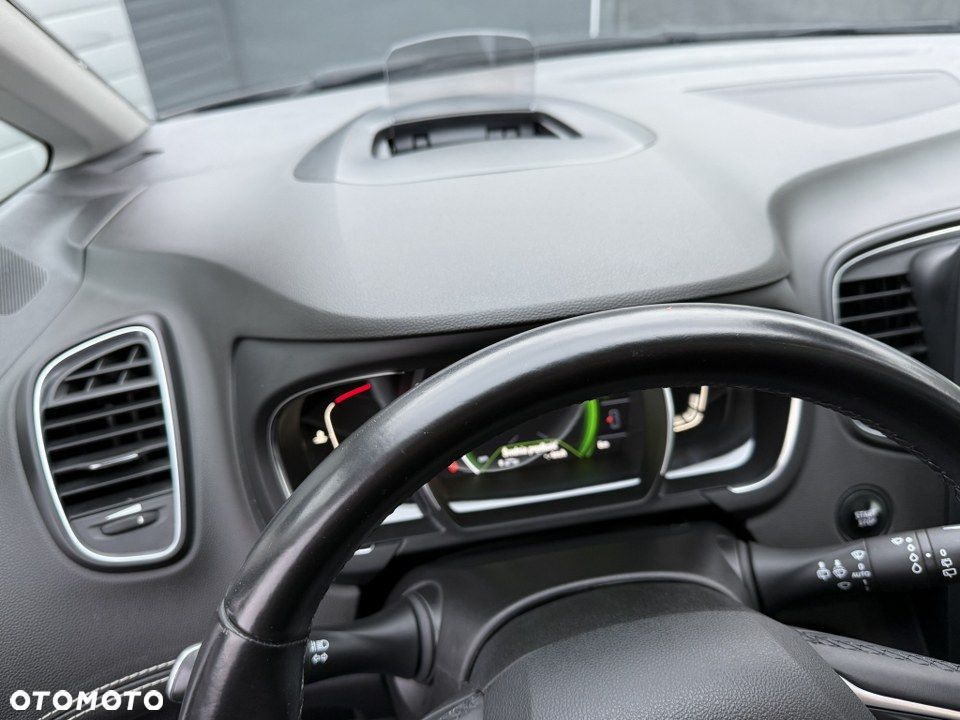 Renault Grand Scenic Energy TCe 130 S&S Bose Edition - 21