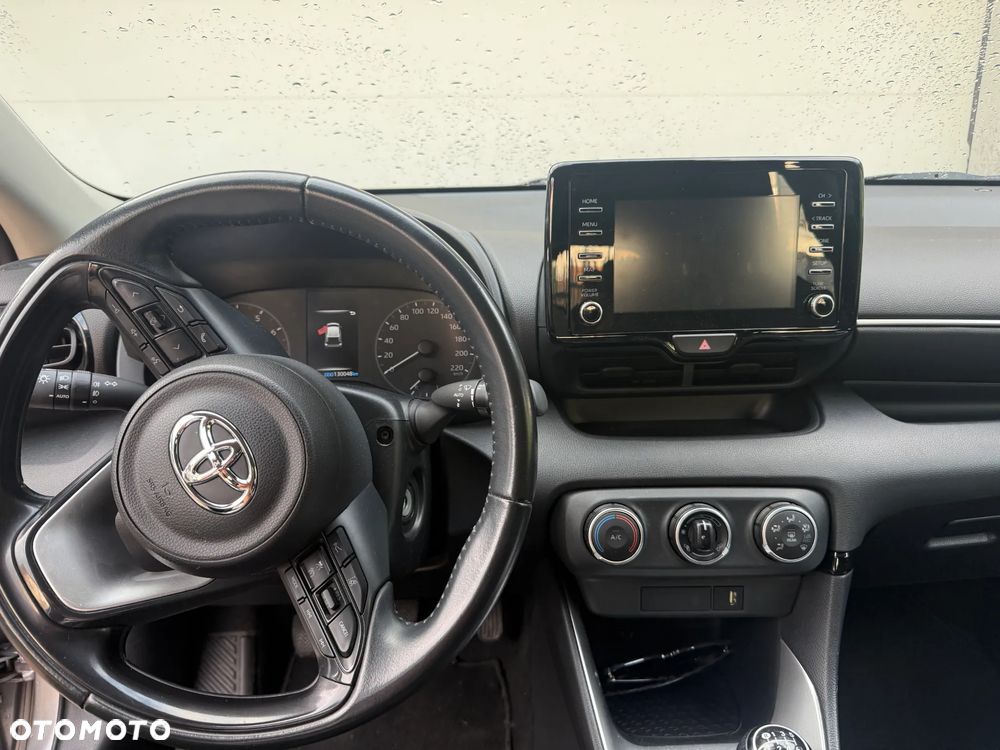 Toyota Yaris 1.5 Active - 6