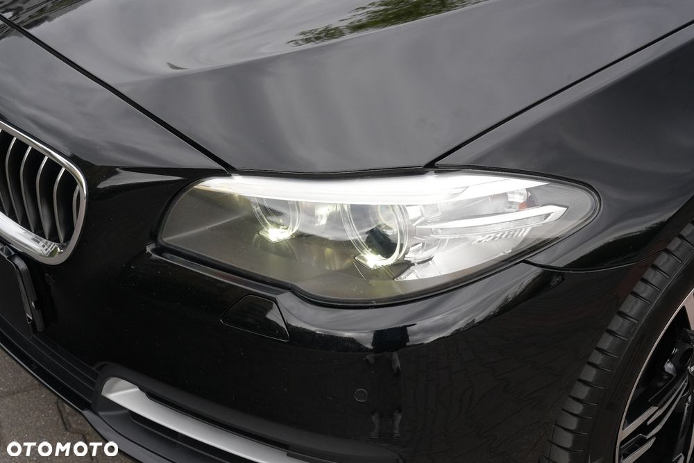 BMW Seria 5 518d - 13