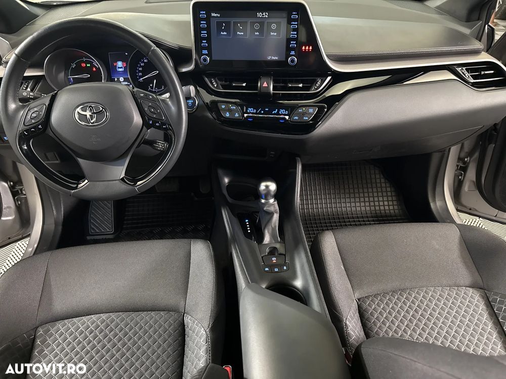 Toyota C-HR - 10