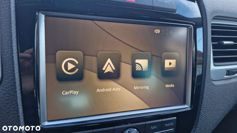 Volkswagen Touareg 3.0 V6 TDI BMT - 9