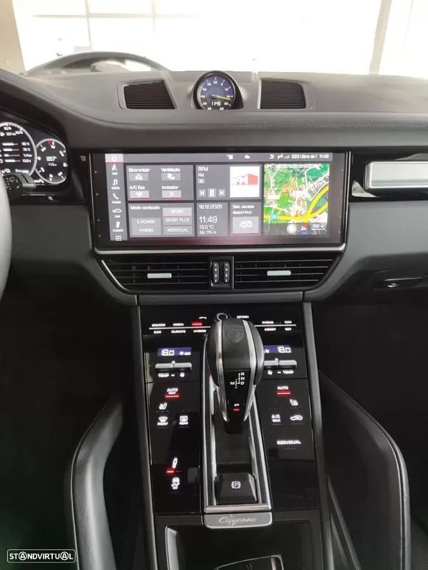 Porsche Cayenne E-Hybrid Platinum Edition — fotografia 33