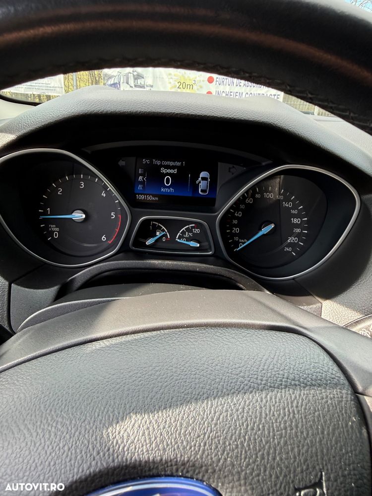 Ford Focus - 15