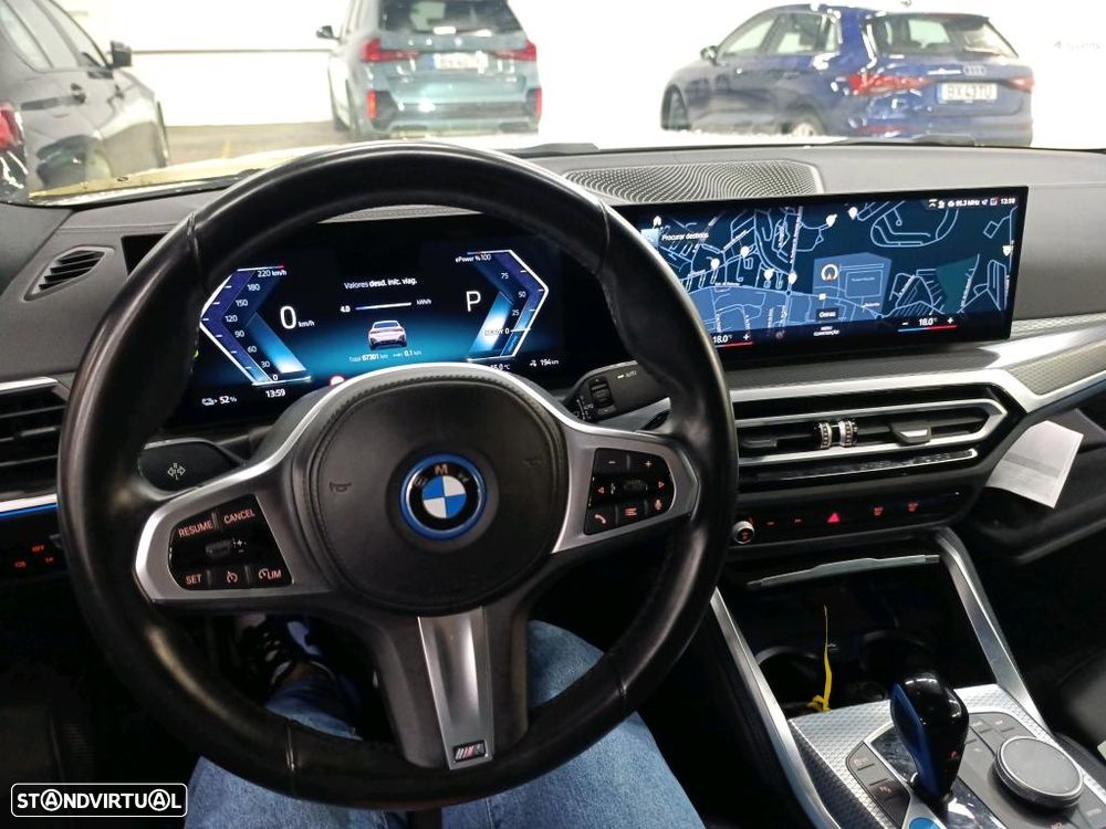BMW i4 eDrive40 Pack Desportivo M - 8