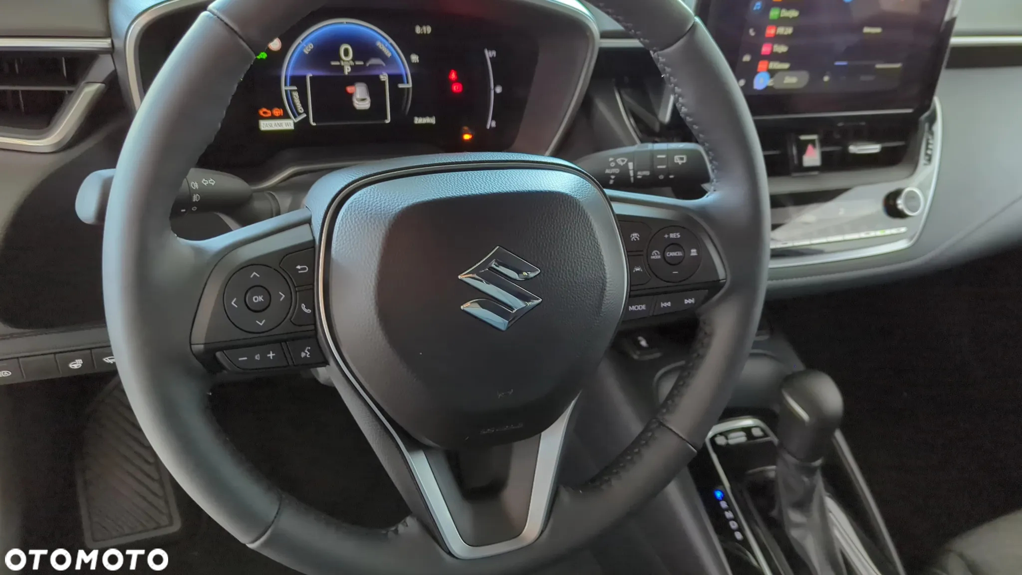 Suzuki Swace 1.8 Hybrid Premium Plus CVT - 11