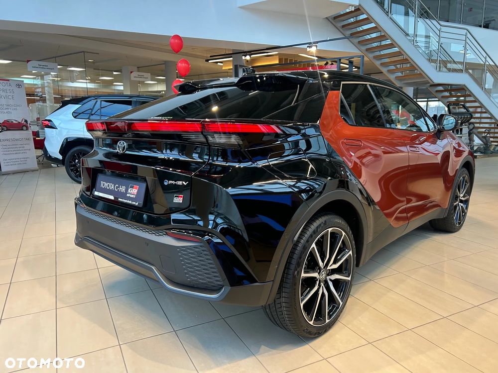 Toyota C-HR 2.0 PHEV Dynamic Force GR Sport - 4