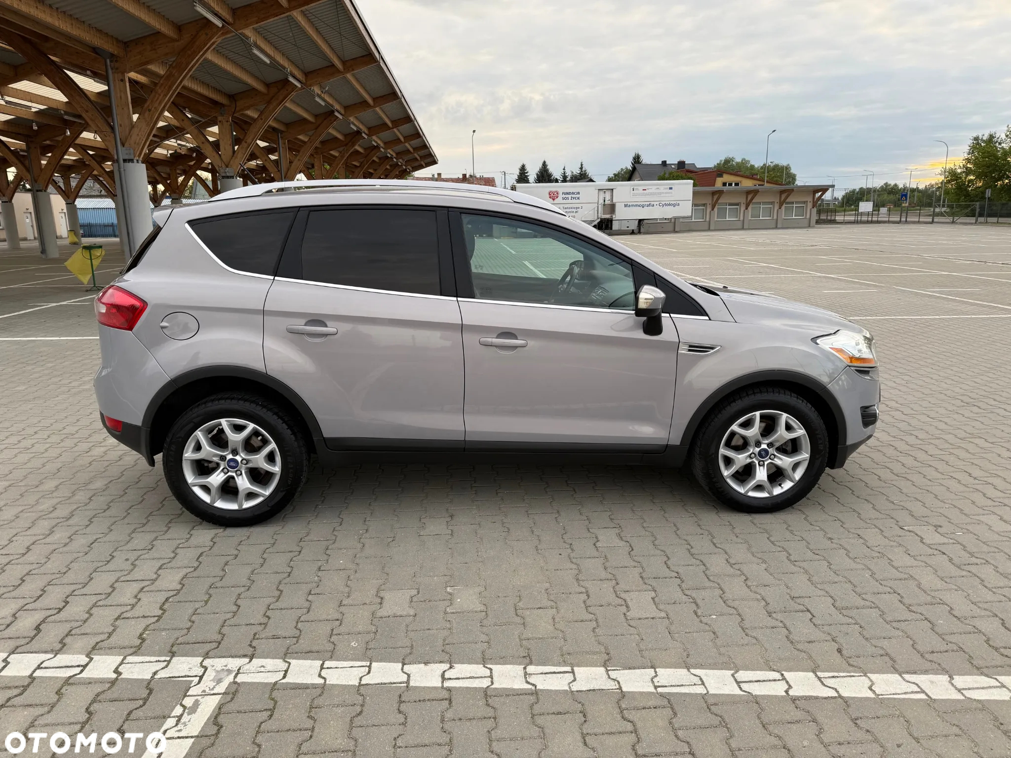 Ford Kuga 2.0 TDCi Titanium - 4