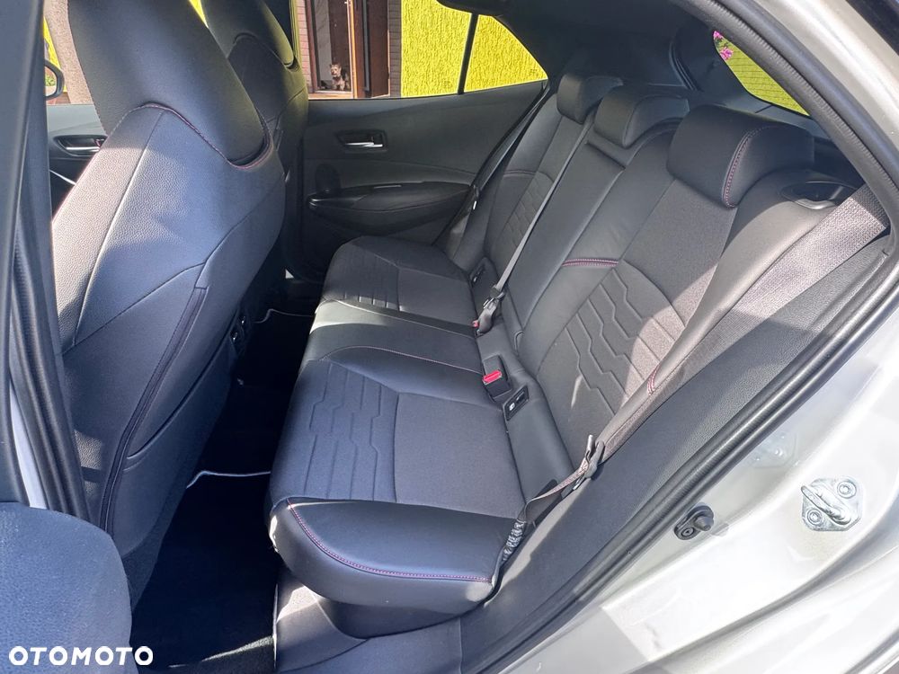 Toyota Corolla 1.8 Hybrid Selection - 11