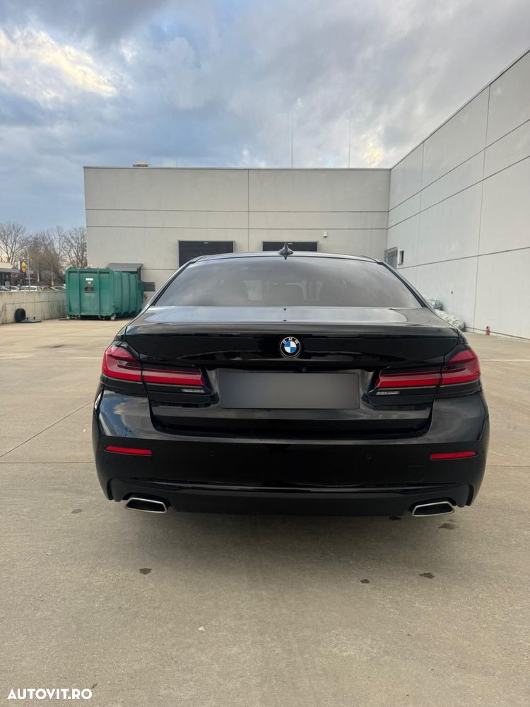 BMW Seria 5 520d Aut. Sport Line - 7