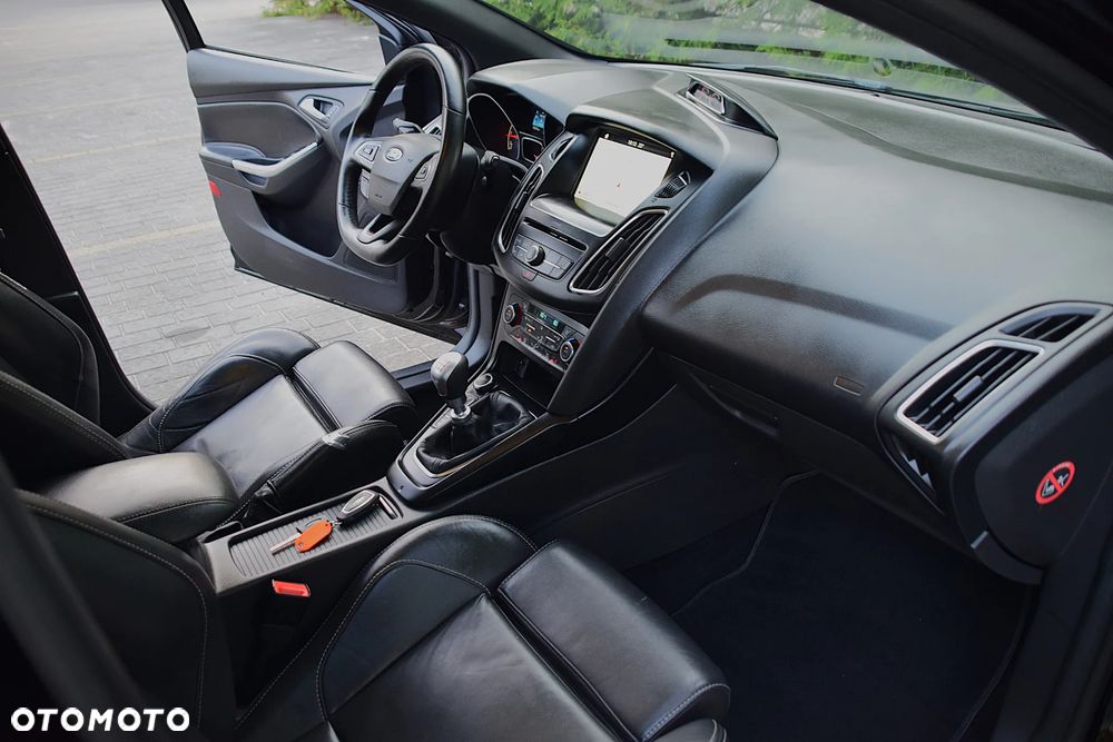 Ford Focus 2.0 TDCi ST-2 - 23