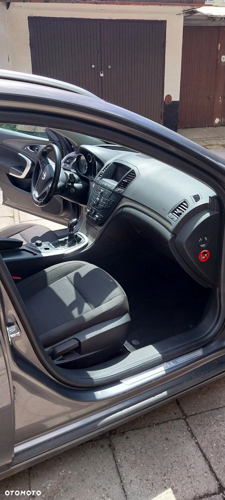 Opel Insignia 2.0 CDTI - 10