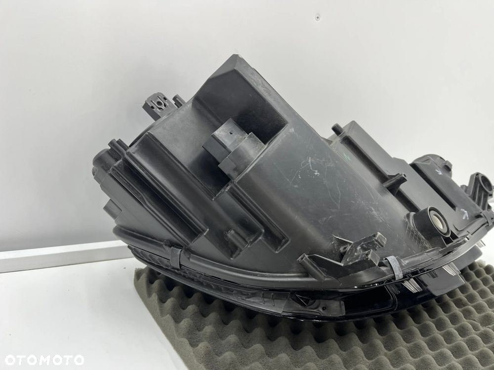 Lampa reflektor Audi A4 B9 8w 15-19r. LEWA przednia XENON KSENON + LED oryginalna EUROPA lewy przód - 15