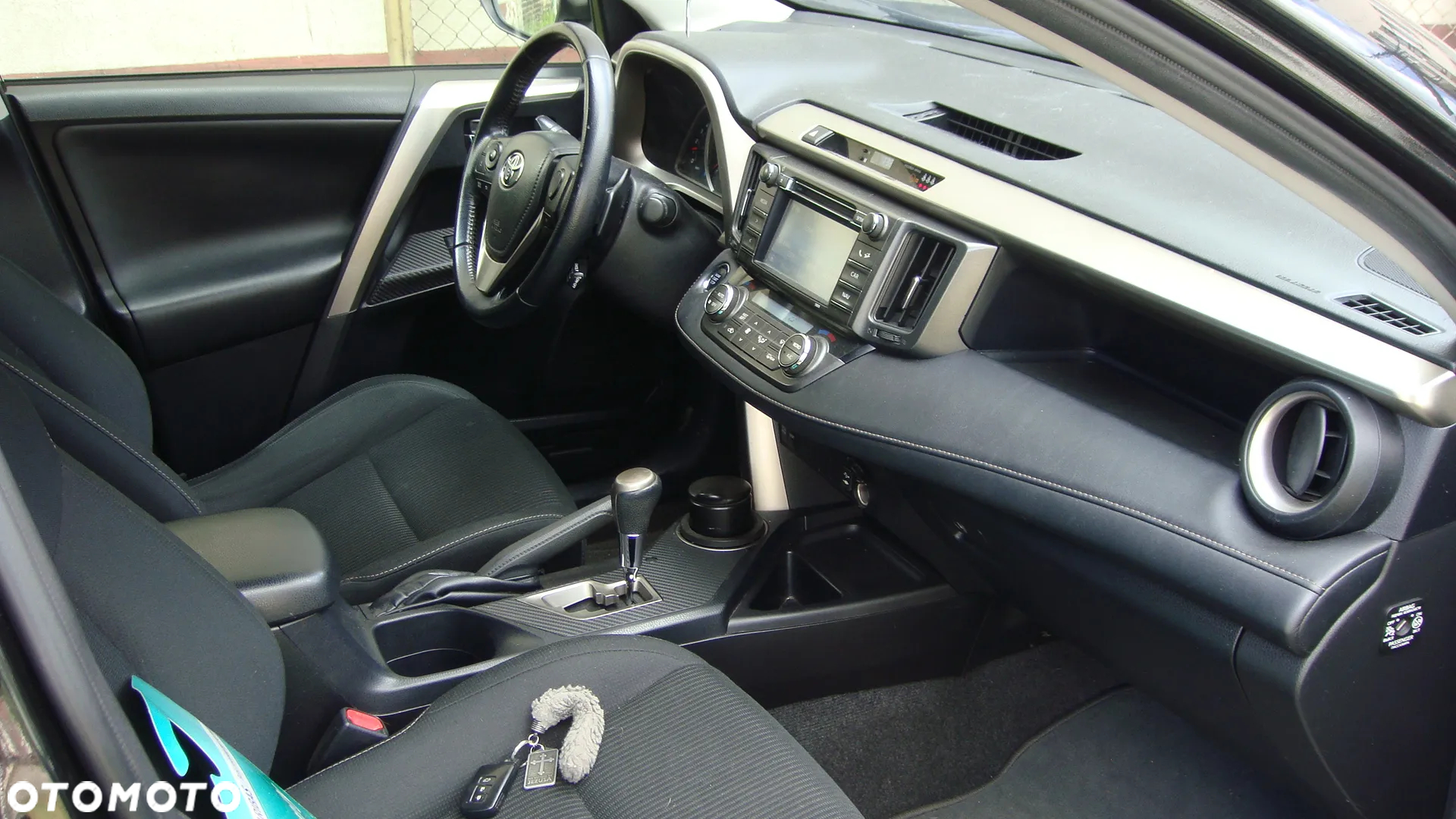 Toyota RAV4 2.2 D-CAT Premium - 10