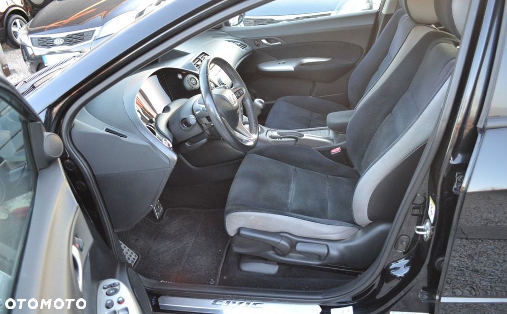 Honda Civic 1.8i-VTEC Sport - 21