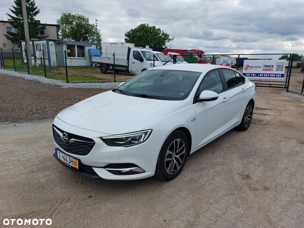 Opel Insignia - 17