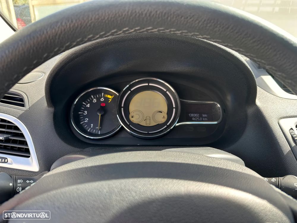 Renault Mégane Coupe 1.4 TCE Dynamique S - 13