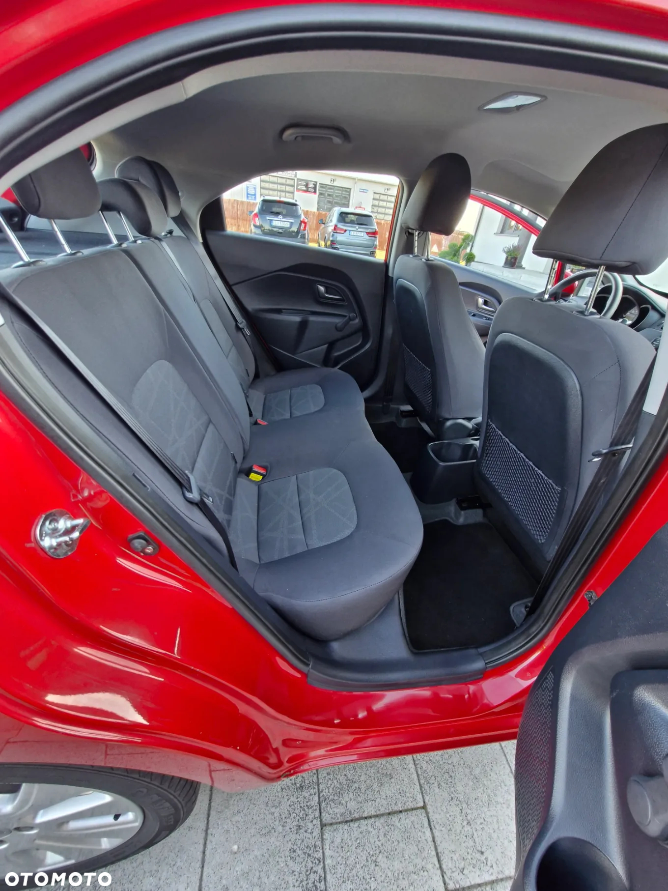 Kia Rio 1.2 Edition 7 - 11