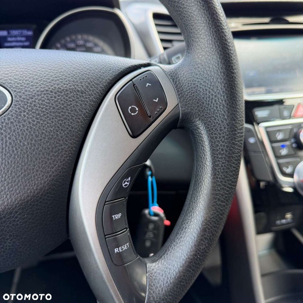 Hyundai i30 - 25