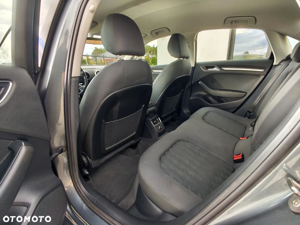 Audi A3 Limousine 1.4 TFSI S tronic S line Sportpaket - 8