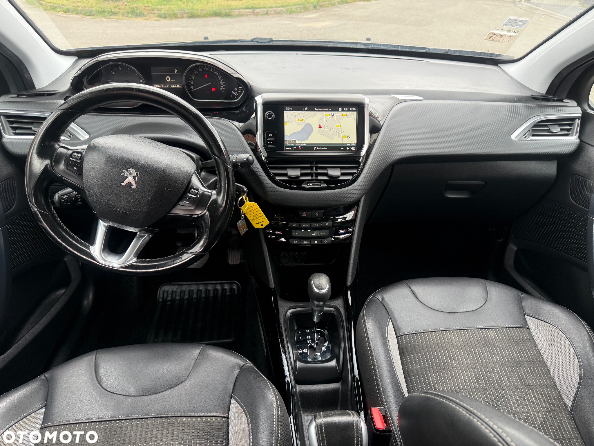 Peugeot 2008 1.2 Pure Tech Active S&S EAT6 - 11