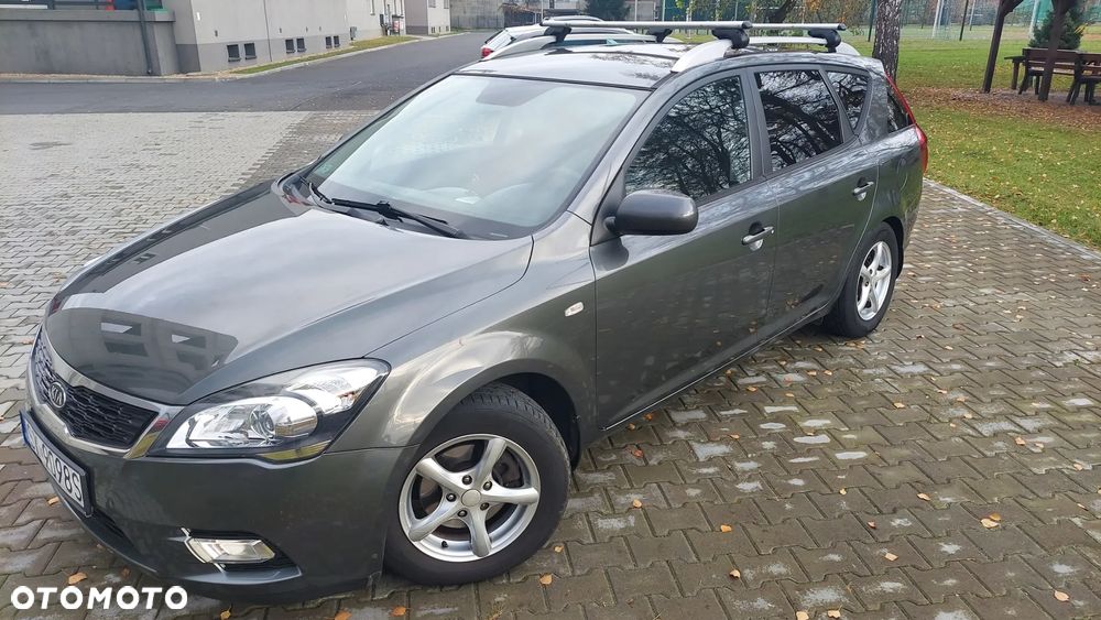 Kia Ceed Cee'd 1.6 Comfort + - 1