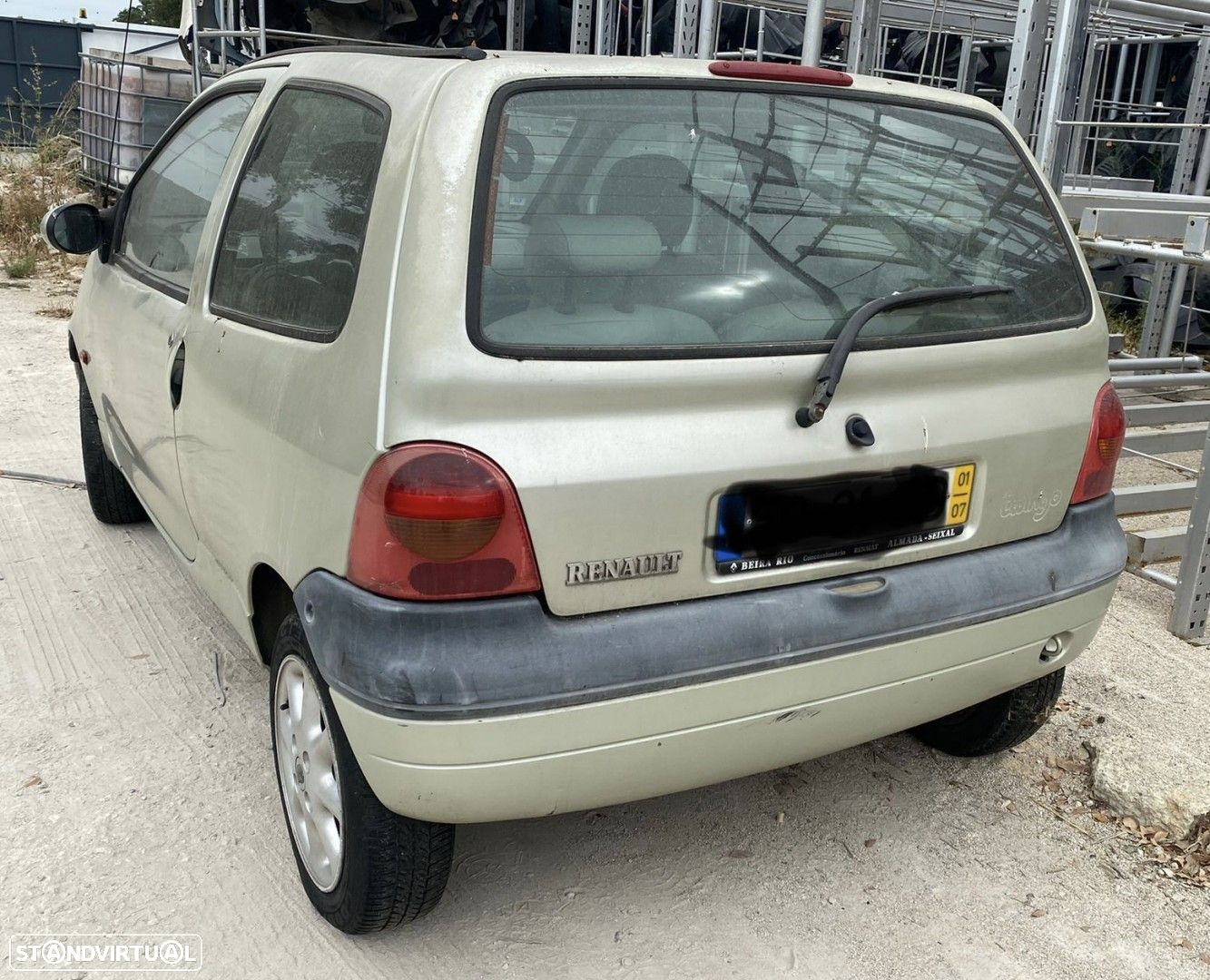 Renault Twingo 1.2i de 2001 disponível para peças TAMPAS DAS COLUNAS VENDIDAS - 2
