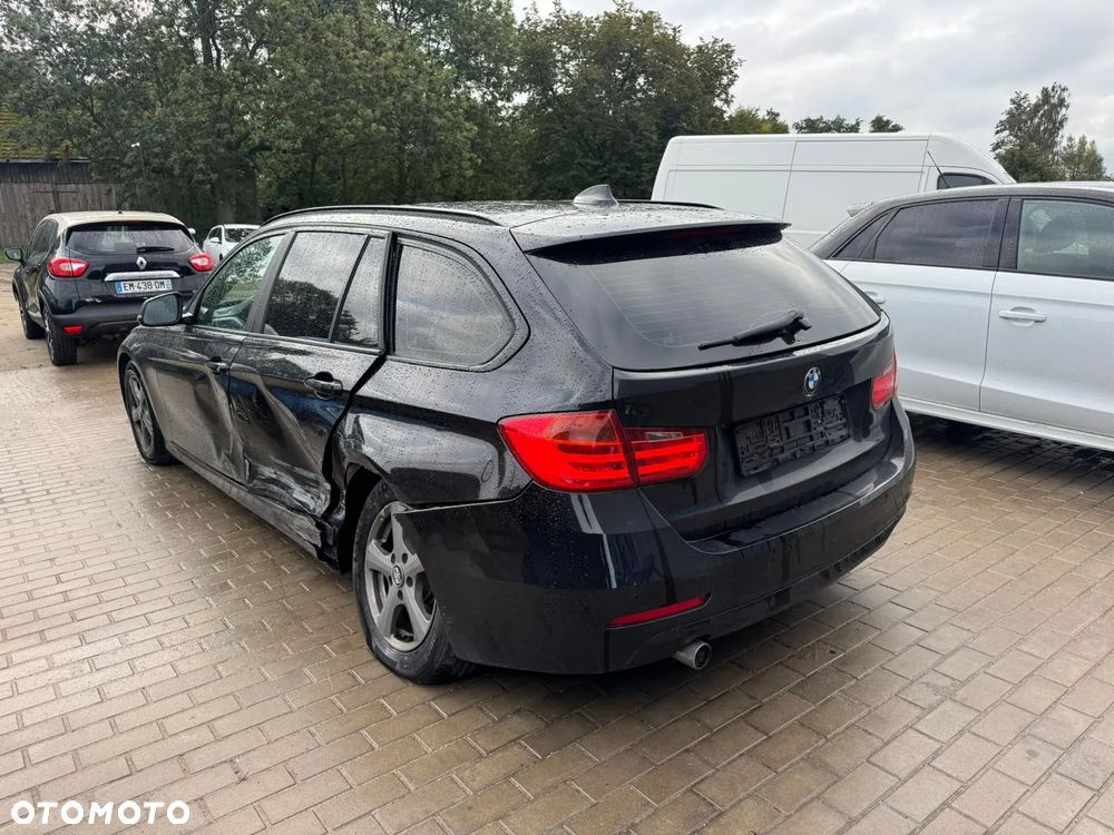 BMW Seria 3 318d Touring Luxury Line - 3
