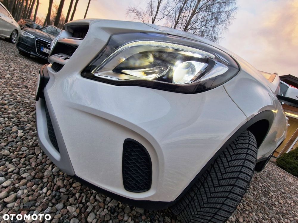 Mercedes-Benz GLA - 22