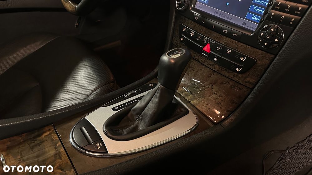 Mercedes-Benz Klasa E 350 7G-TRONIC Avantgarde - 30