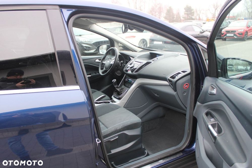 Ford C-MAX 1.6 Titanium - 29