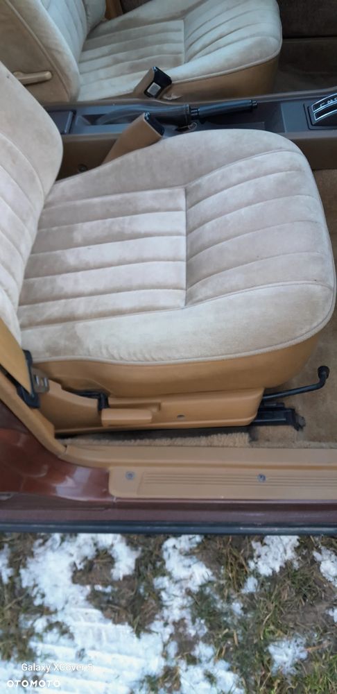 Toyota Carina - 27