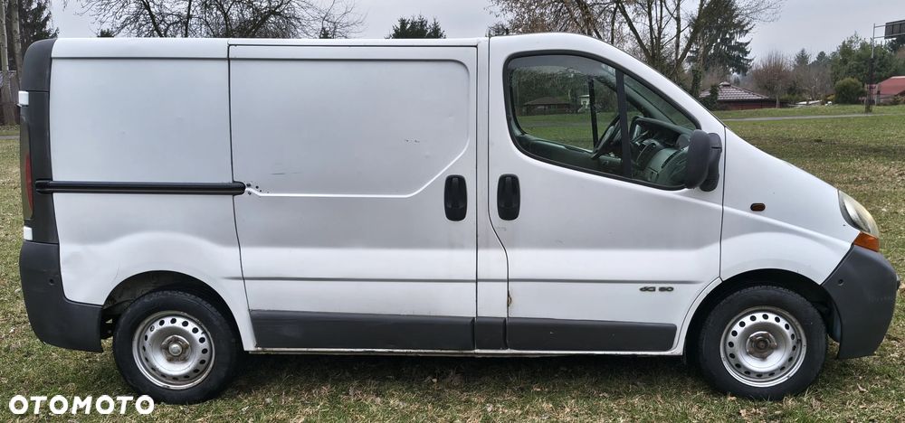 Renault TRAFIC - 4