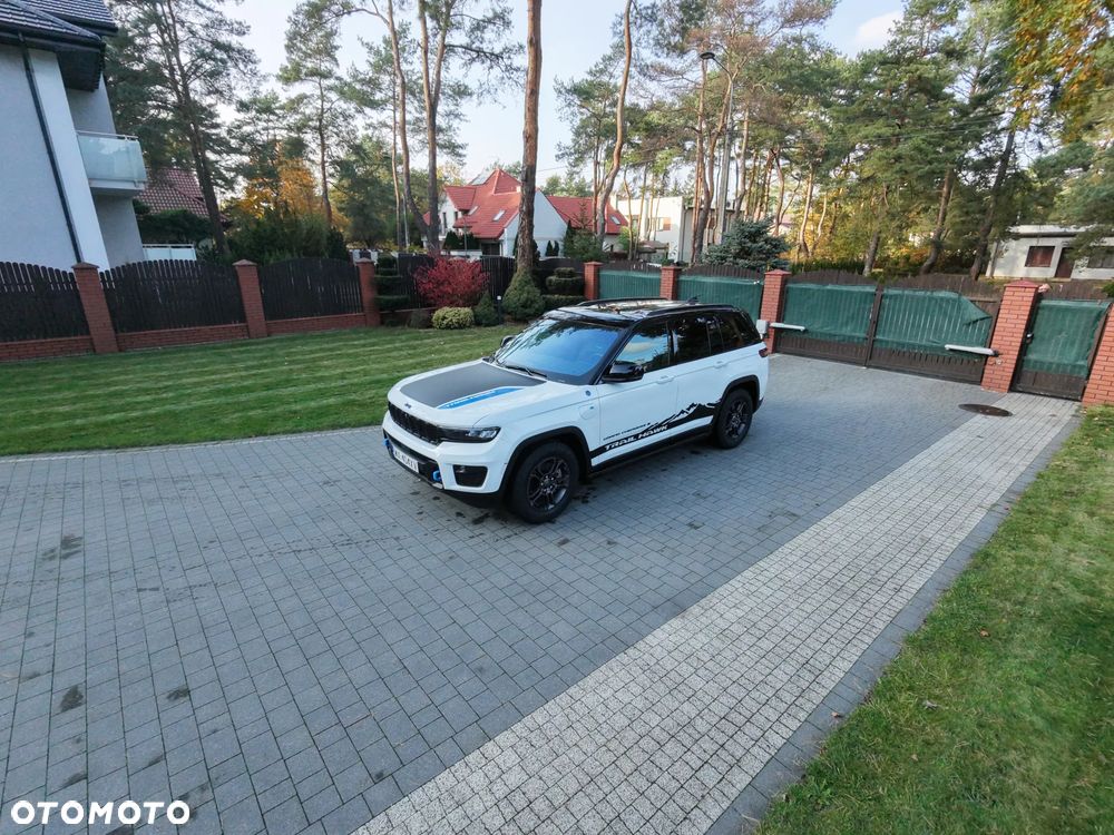 Jeep Grand Cherokee 2024 photo 4