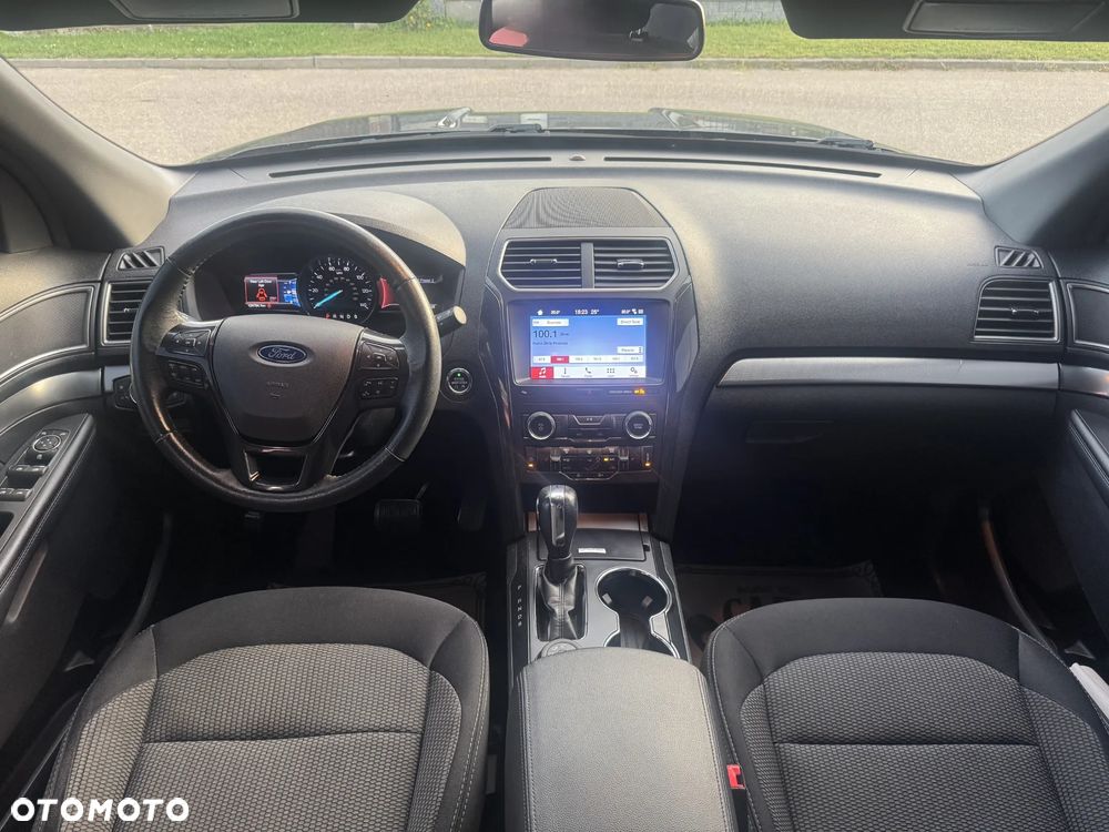 Ford Explorer - 7