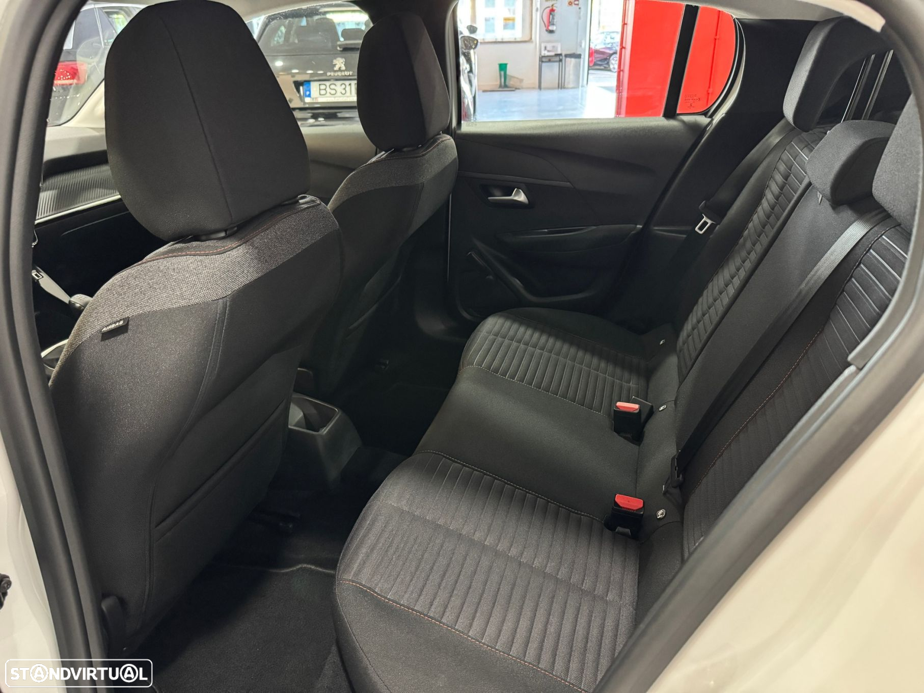 Peugeot 208 1.2 PureTech Active - 38