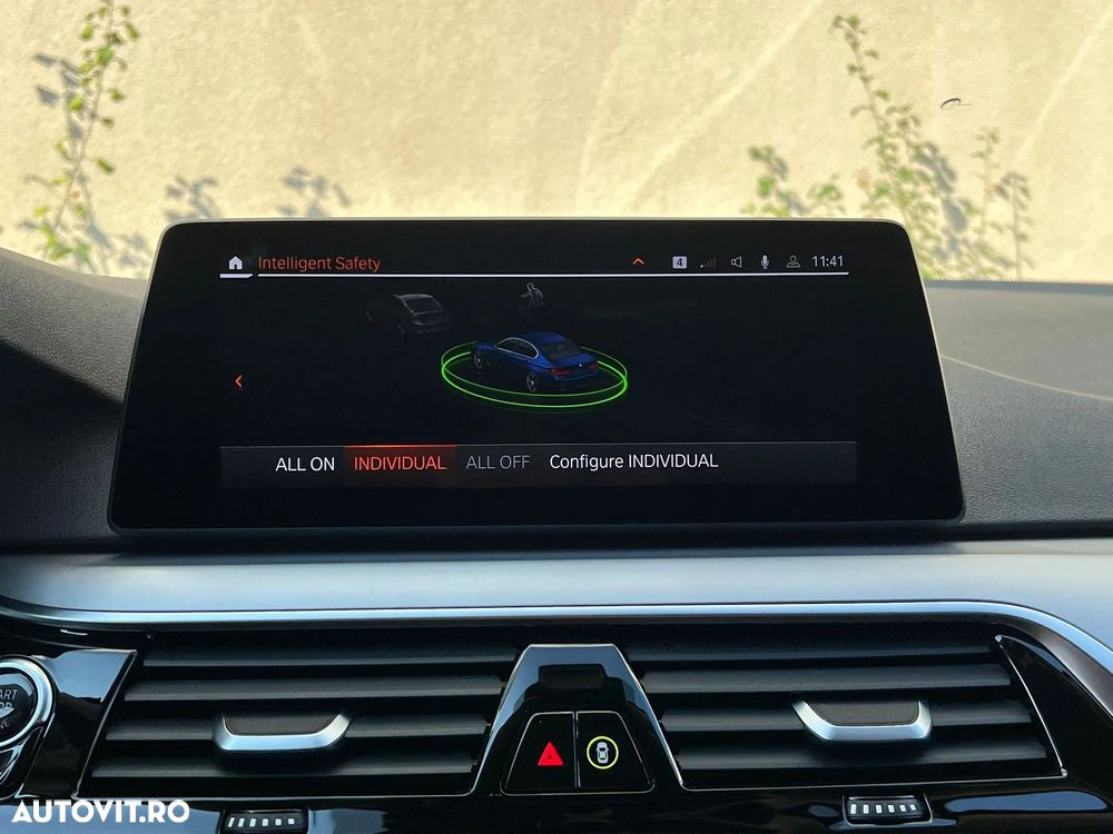 BMW Seria 5 520i Aut. - 11