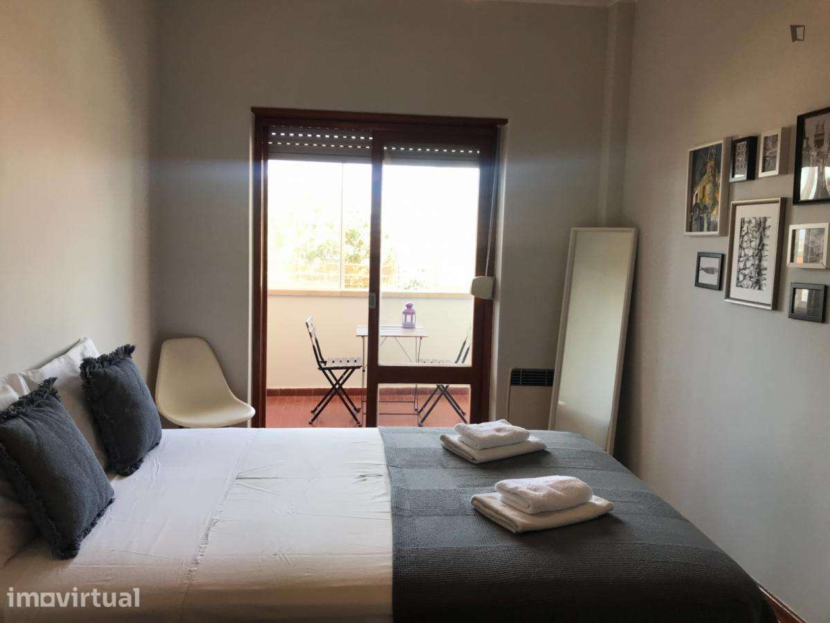 Quarto - localizado em Campolide Lisbon - Grande imagem: 2/16