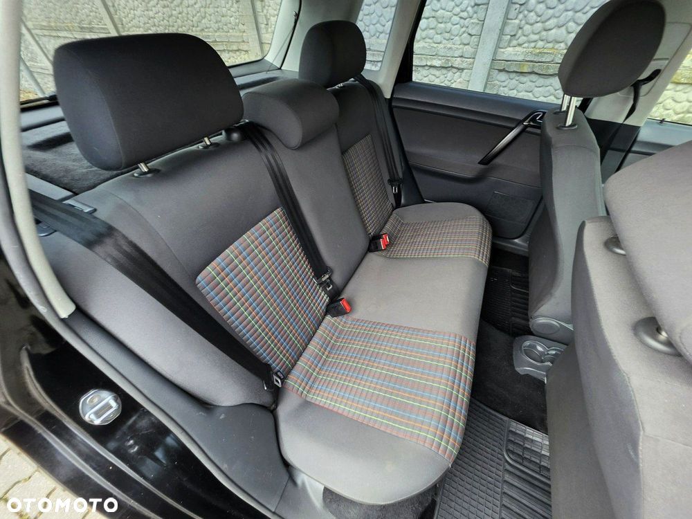 Volkswagen Polo 1.2 Comfortline - 24