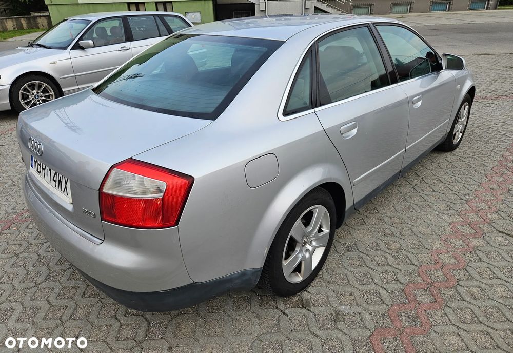 Audi A4 Limousine - 2