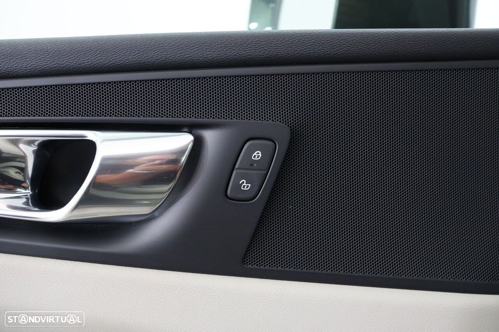Volvo XC 60 - 18