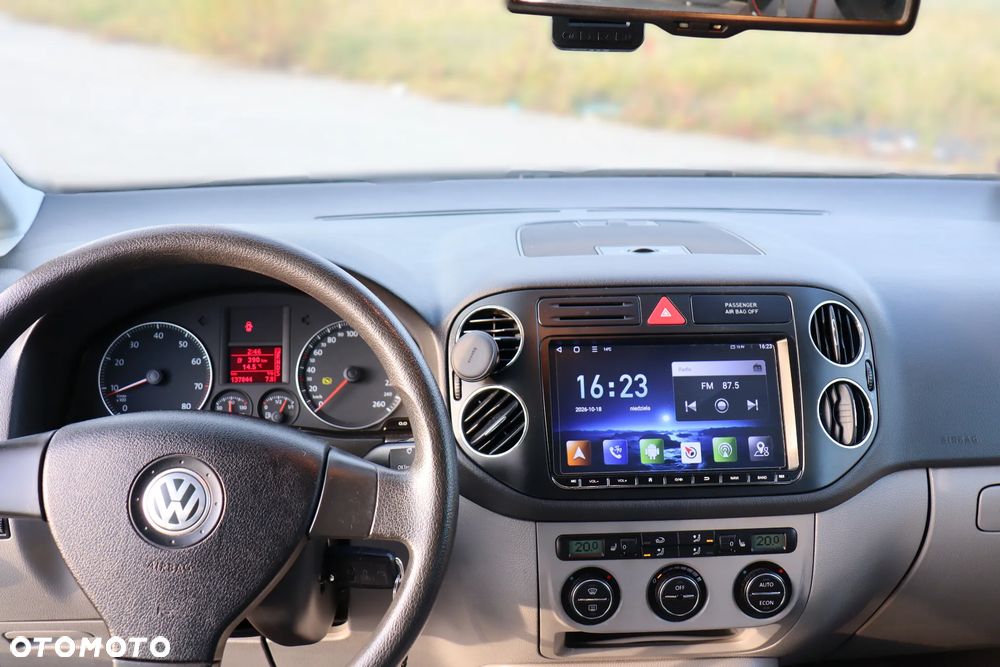 Volkswagen Golf 1.6 FSI Comfortline Tiptr - 30