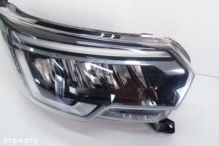 RENAULT TRAFIC IV FULL LED LIFT 21- reflektor prawy lampa prawa 260102899R - 2