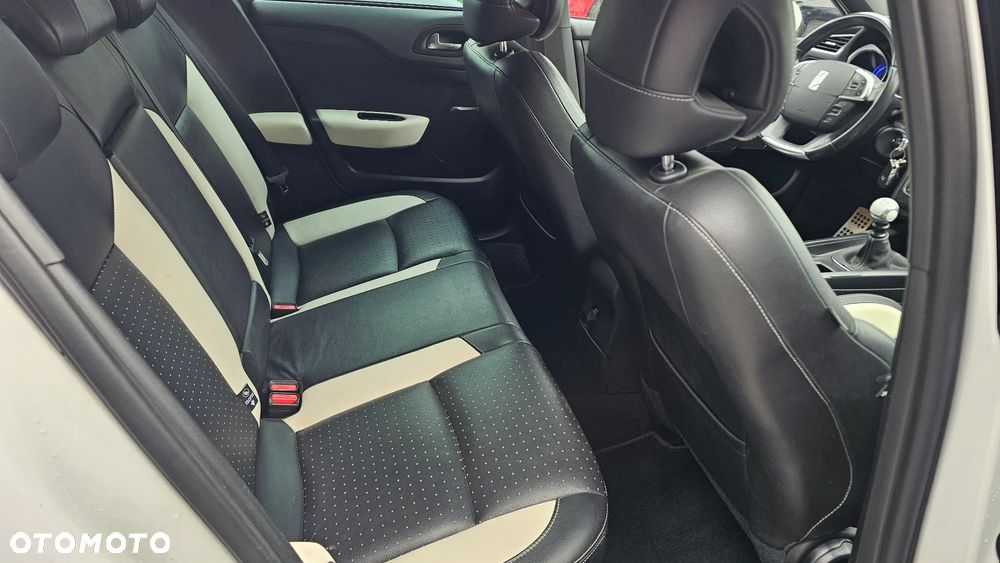 Citroën DS4 2.0 HDi Pure Pearl - 16