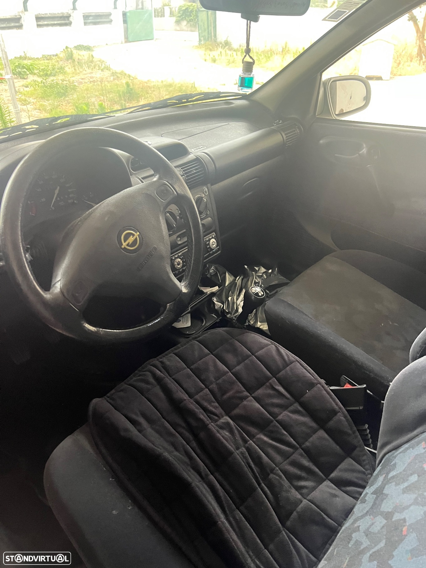 Opel Corsa 1.0 - 3