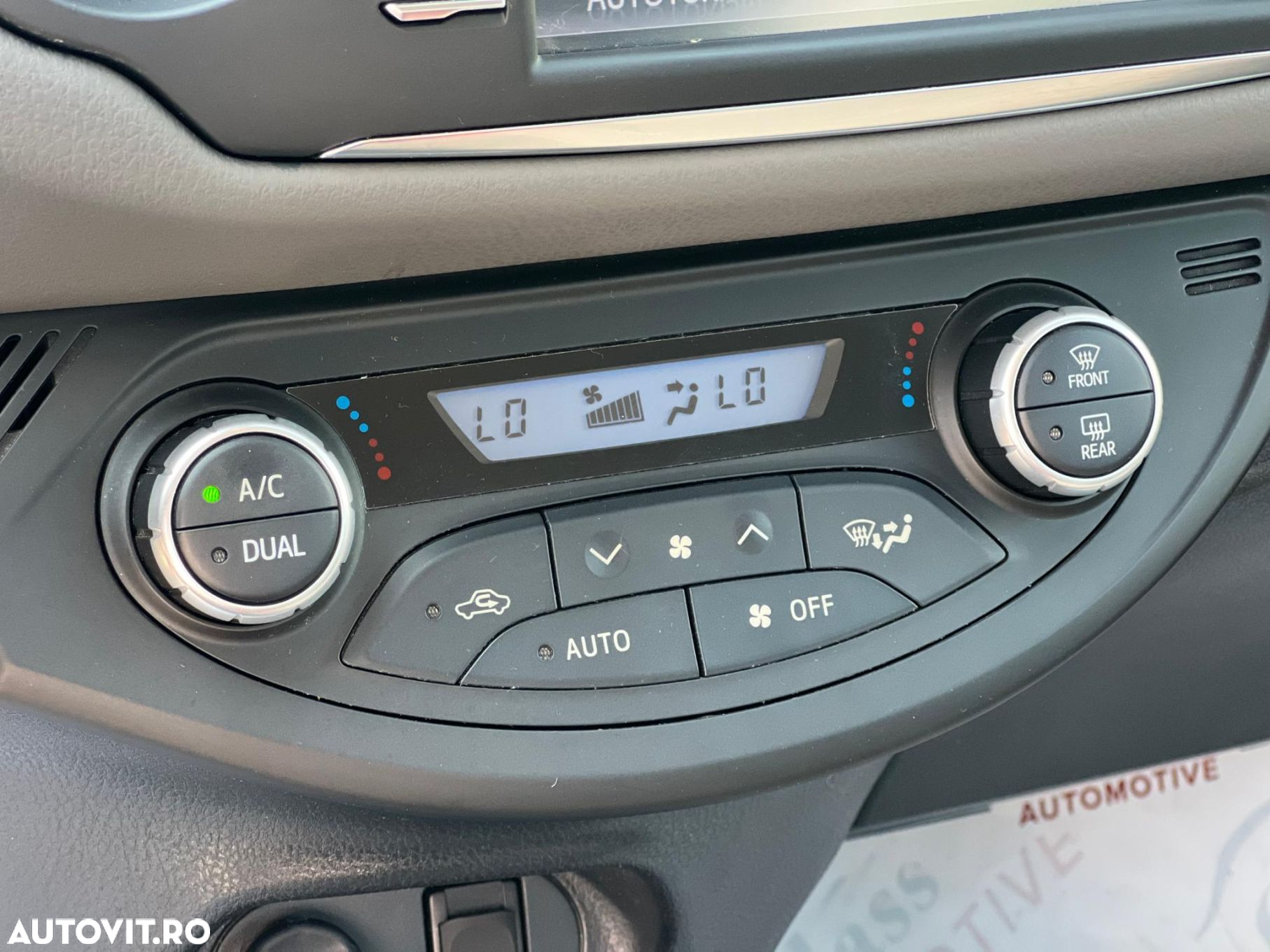 Toyota Yaris 1.5 VVT-i HSD Dynamic - 14