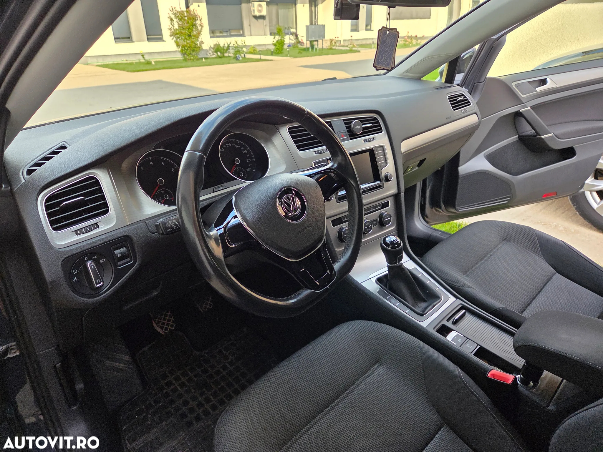 Volkswagen Golf 1.2 TSI BMT Comfortline - 12