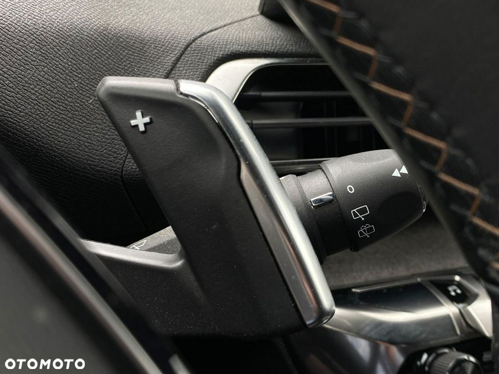 Peugeot 3008 1.5 BlueHDi GT Pack S&S EAT8 - 22