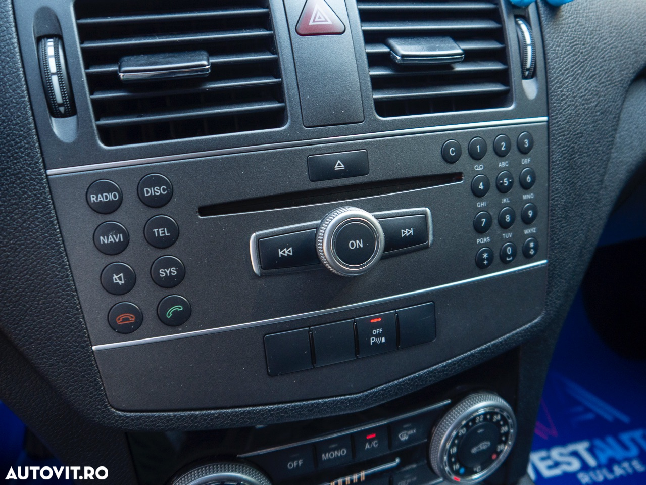 Mercedes-Benz C 180 CDI DPF (BlueEFFICIENCY) Avantgarde - 24