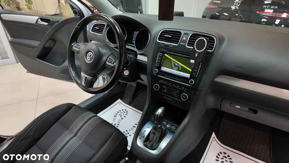 Volkswagen Golf 2.0 TDI DPF BlueMotion Technology DSG MATCH - 38